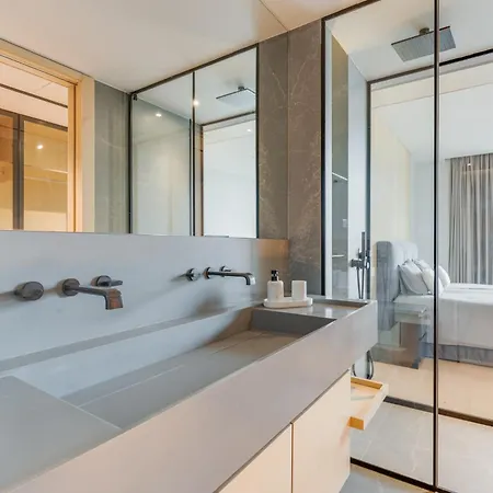 Chic Two-bedroom En In Town - Savoy