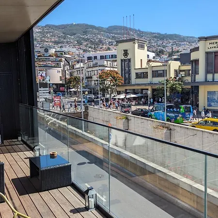 Chic Two-bedroom En In Town - Savoy *