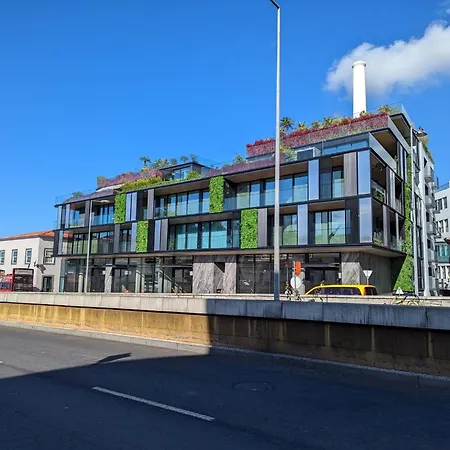 Chic Two-bedroom En In Town - Savoy