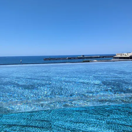 Chic Two-bedroom En In Town - Savoy *