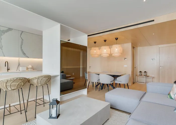 Chic Two-bedroom En In Town - Savoy