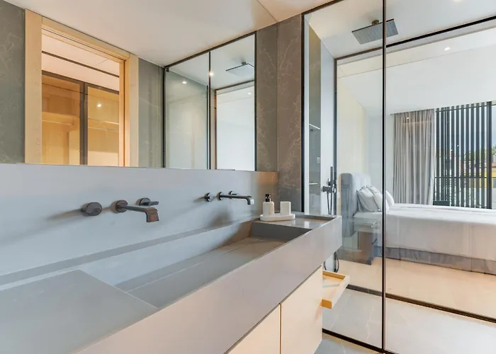 Chic Two-bedroom En In Town - Savoy