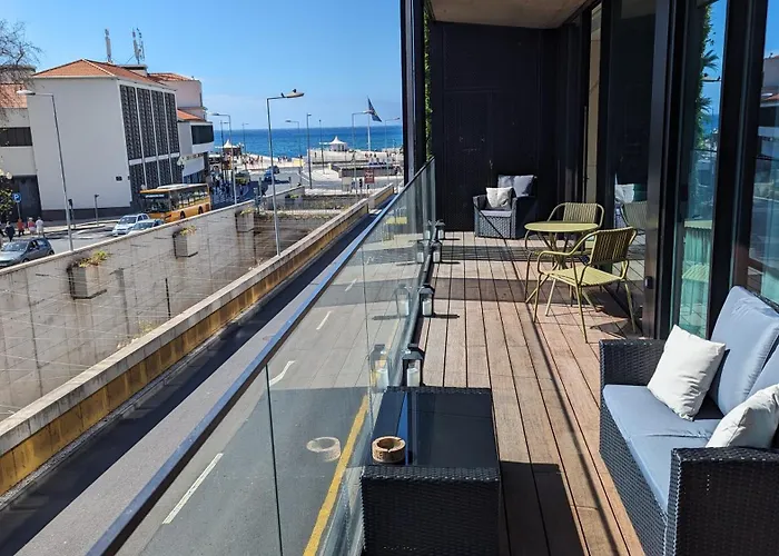 Chic Two-bedroom En In Town - Savoy Funchal (Madeira)