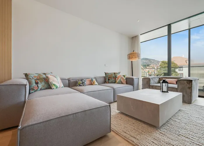 Lägenhet Chic Two-bedroom En In Town - Savoy