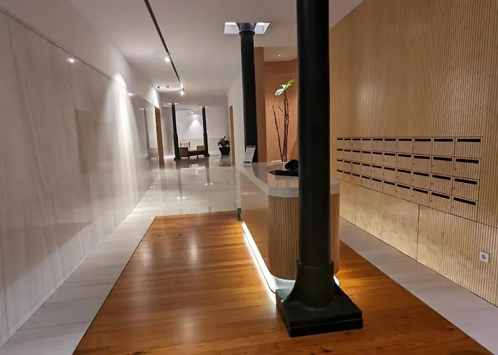 Chic Two-bedroom En In Town - Savoy Funchal (Madeira)