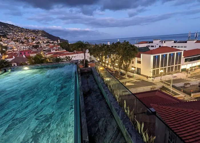 Appartement Chic Two-bedroom En In Town - Savoy Funchal (Madeira)
