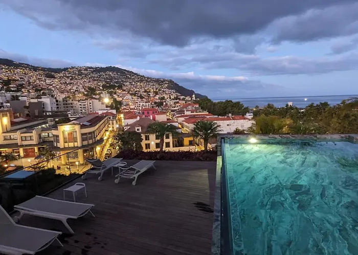 Appartement Chic Two-bedroom En In Town - Savoy Funchal (Madeira)